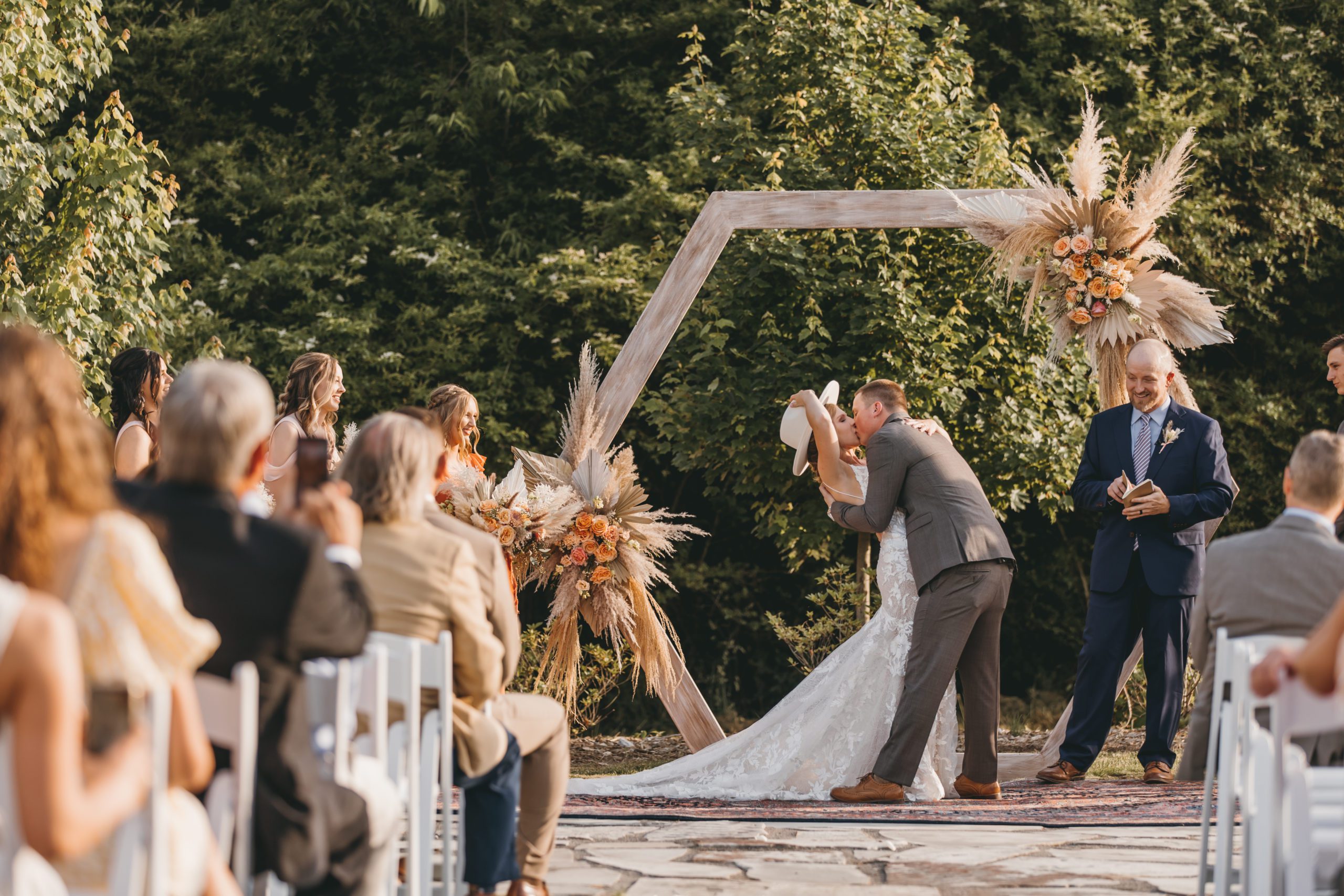 wedding at Howe Farms | Loft at Five Gables | Wedding Venue Chattanooga TN